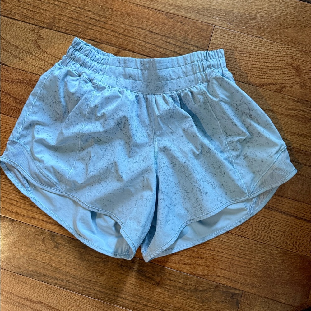 lululemon hotty hot 2.5” pastel Blue marble